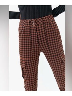 Urban Outfitters Elaine Checkered Skinny Cargo Pant Size 8
